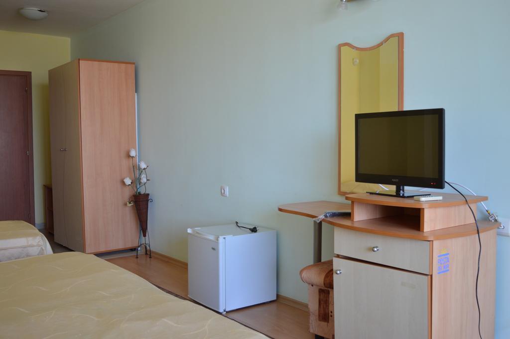 Family Hotel Coral Sosopol Exterior foto