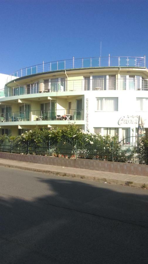 Family Hotel Coral Sosopol Exterior foto
