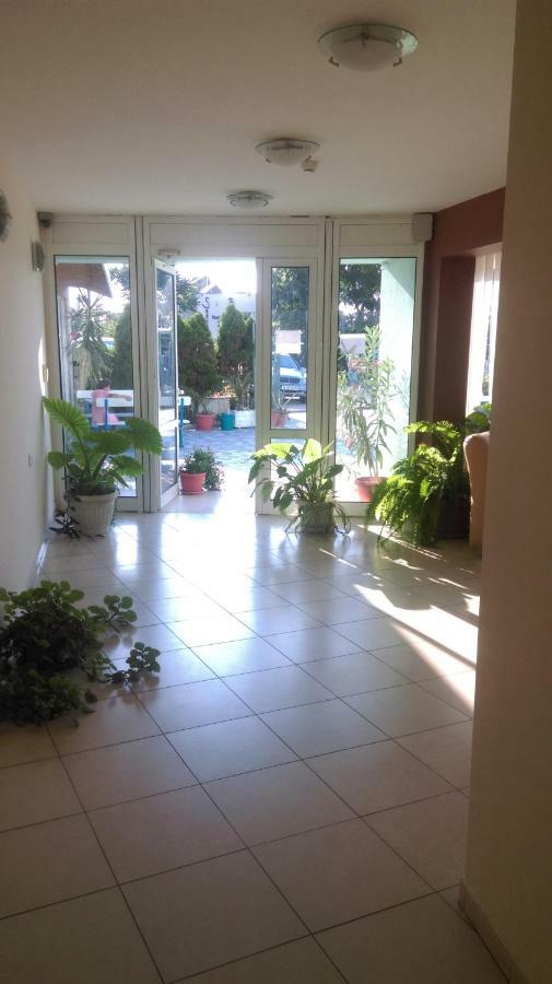 Family Hotel Coral Sosopol Exterior foto